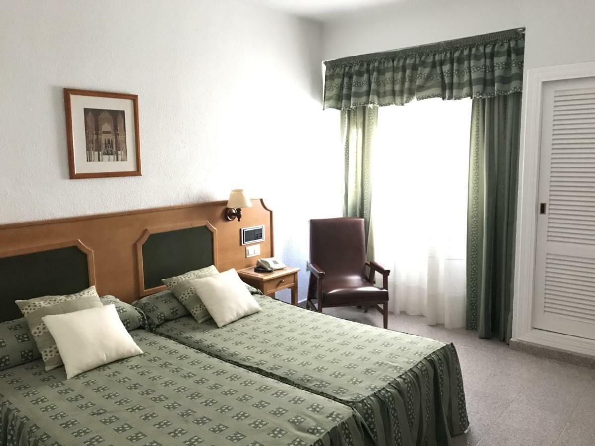 Hotel Las Conchas La Rábita Esterno foto